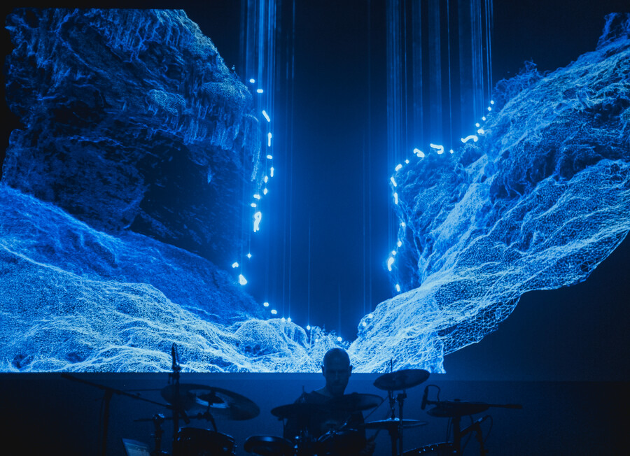 Advienne Cyril Meroni MAIN PICTURE hd